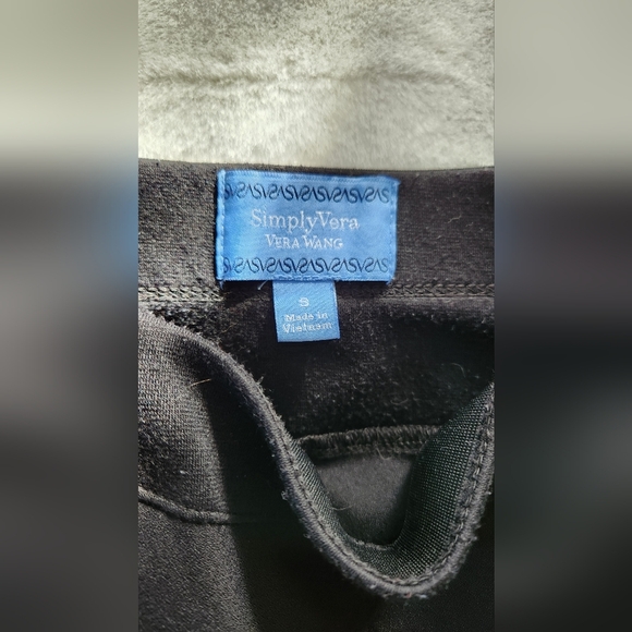 Simply Vera by Vera Wang Black jogger pants - Picture 8 of 9